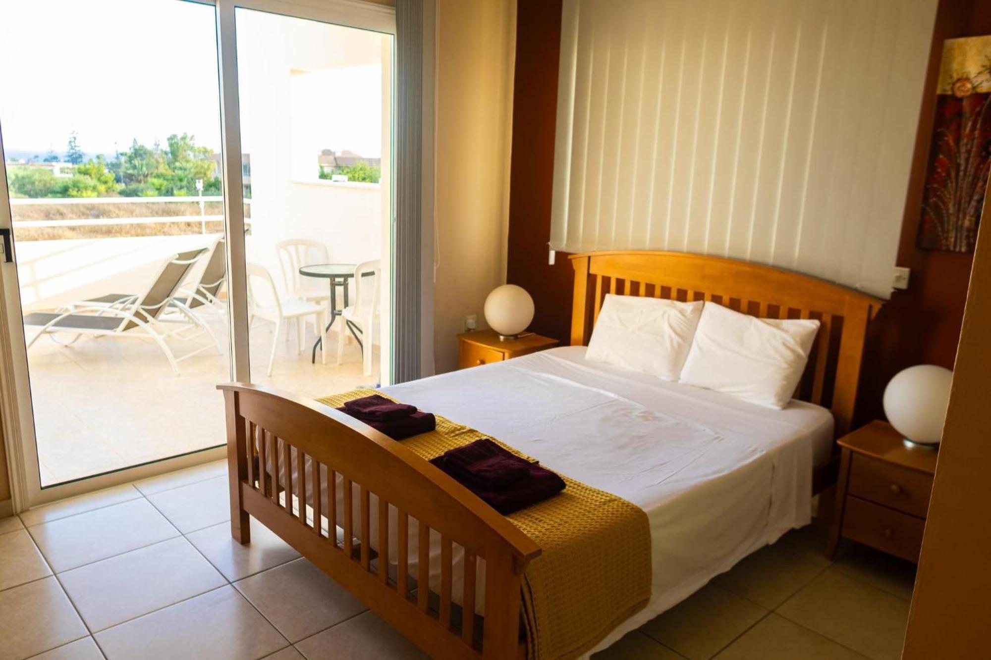 Nissi Elena -sunshine Apartment